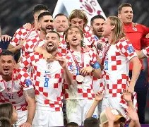 满冠体育在线登入-关于多特蒙德主场大捷，球员赛后激动庆祝胜利，他们产品是一.的信息